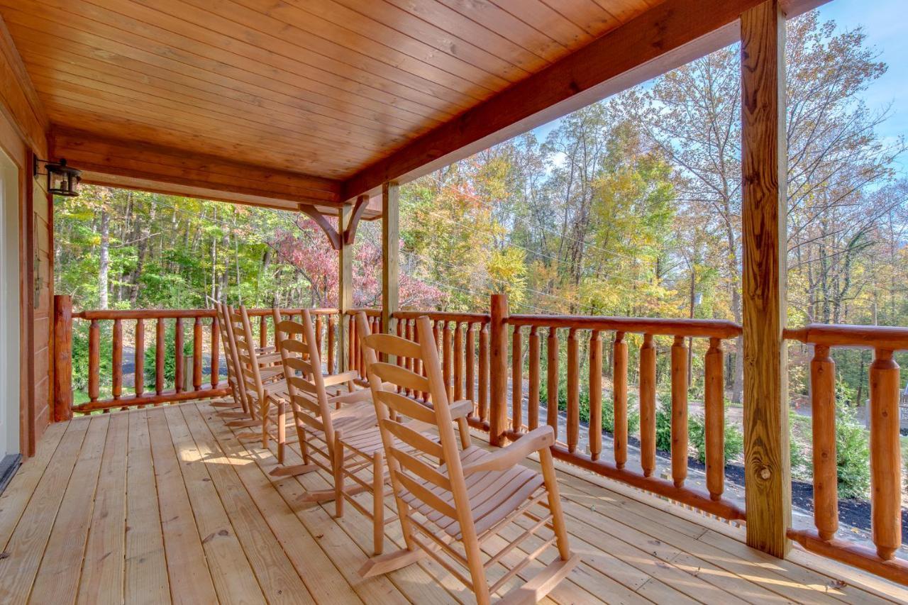 Smoky Mountain Splash Gatlinburg Exterior photo